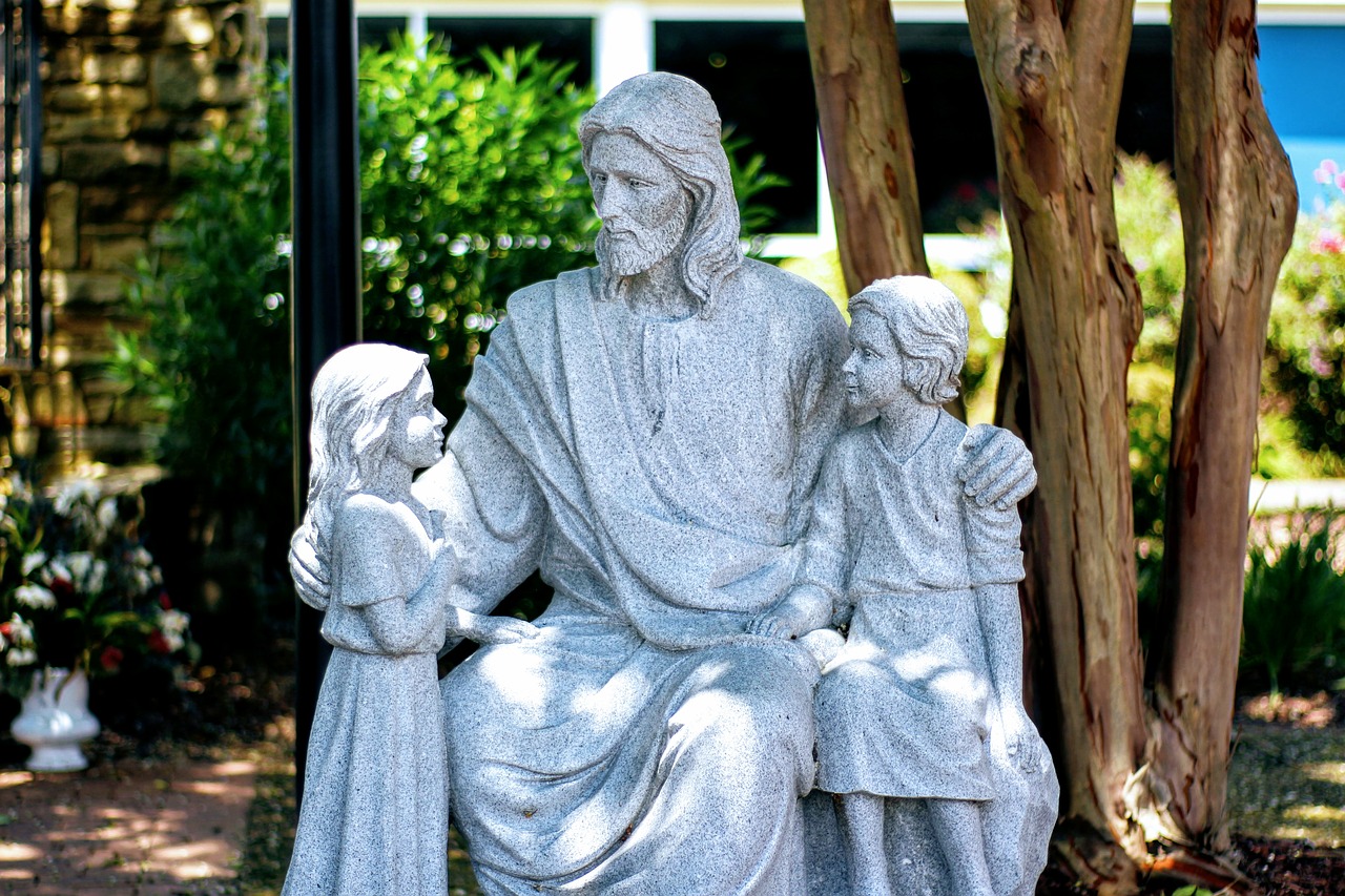 jesus christ statue children free photo