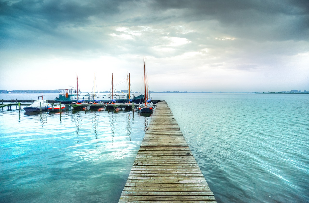 jetty  lake  hdr free photo