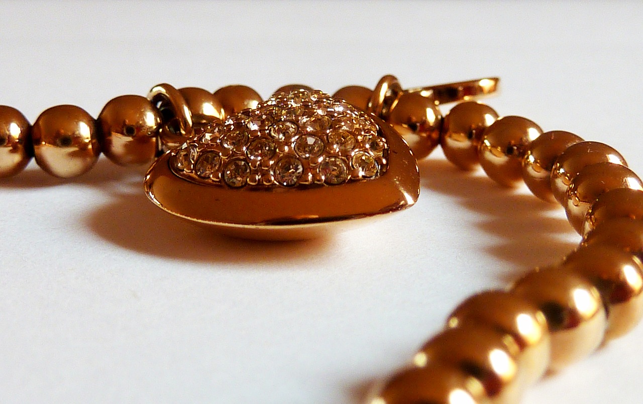 jewellery chain heart free photo