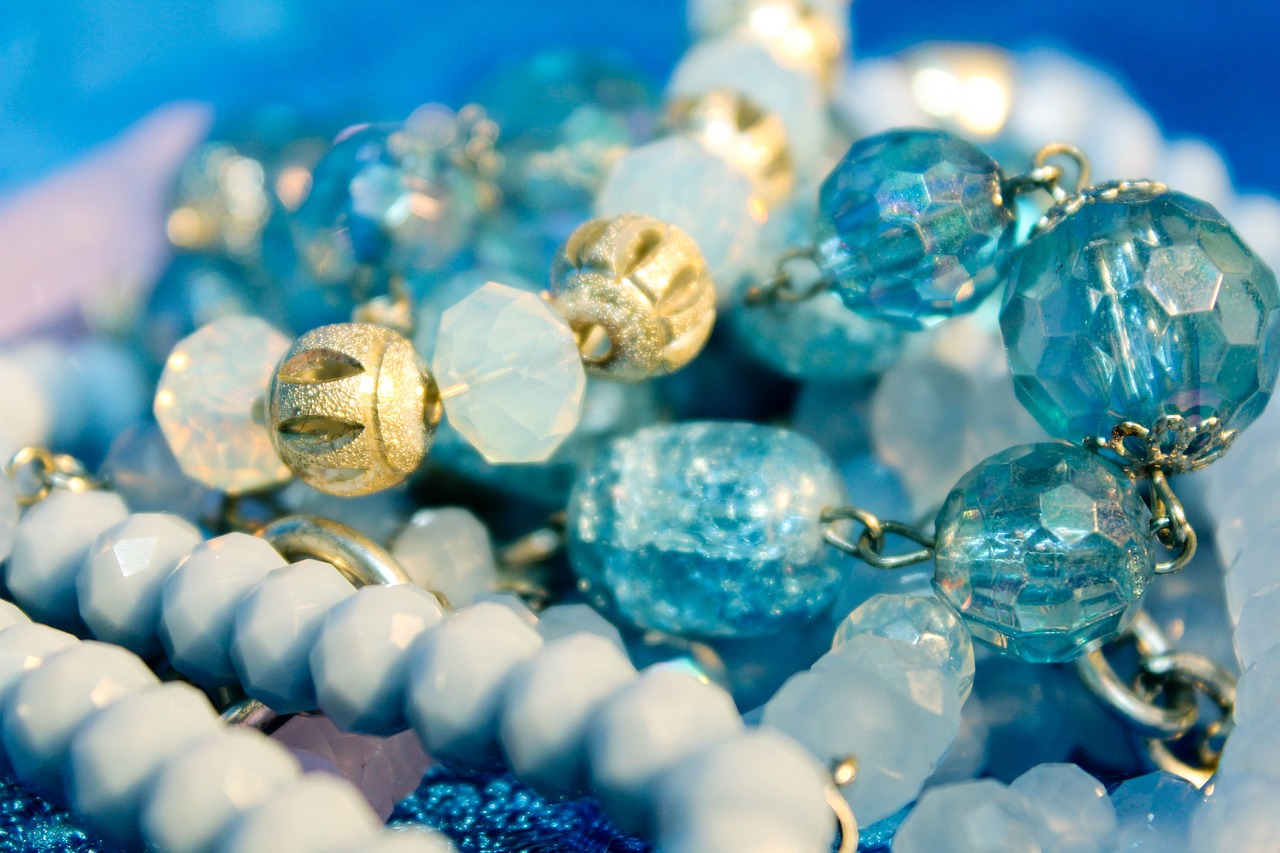 jewellery beads blue free photo