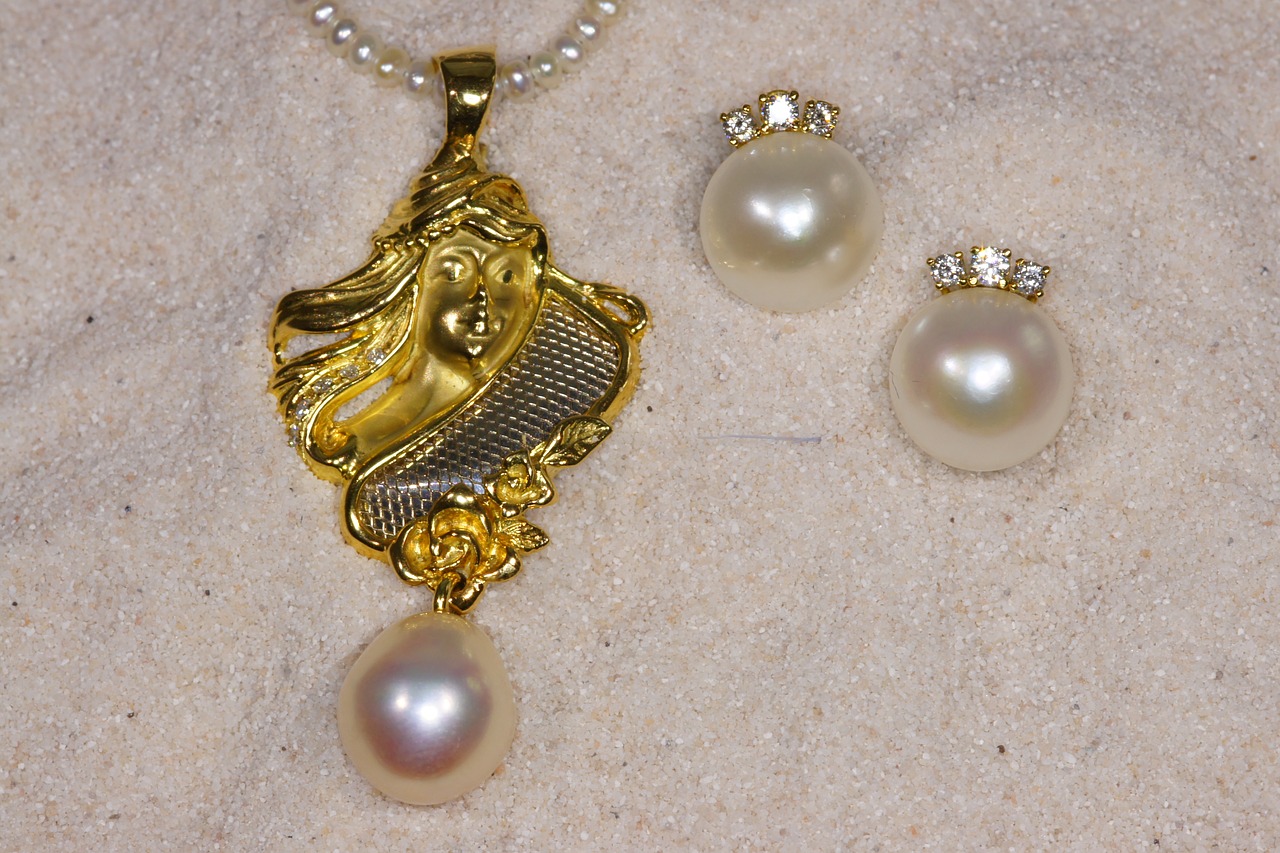 jewellery gold beads free photo