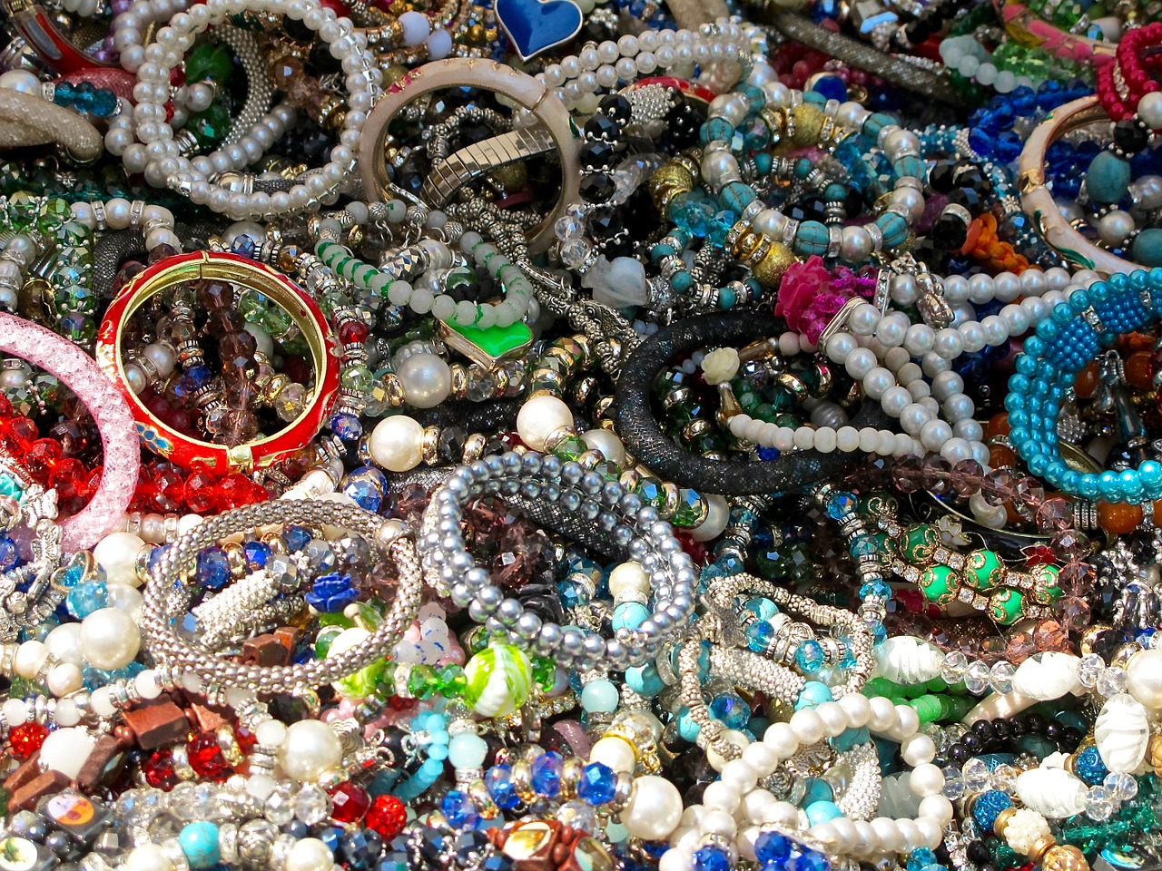 jewelry bling trinkets free photo