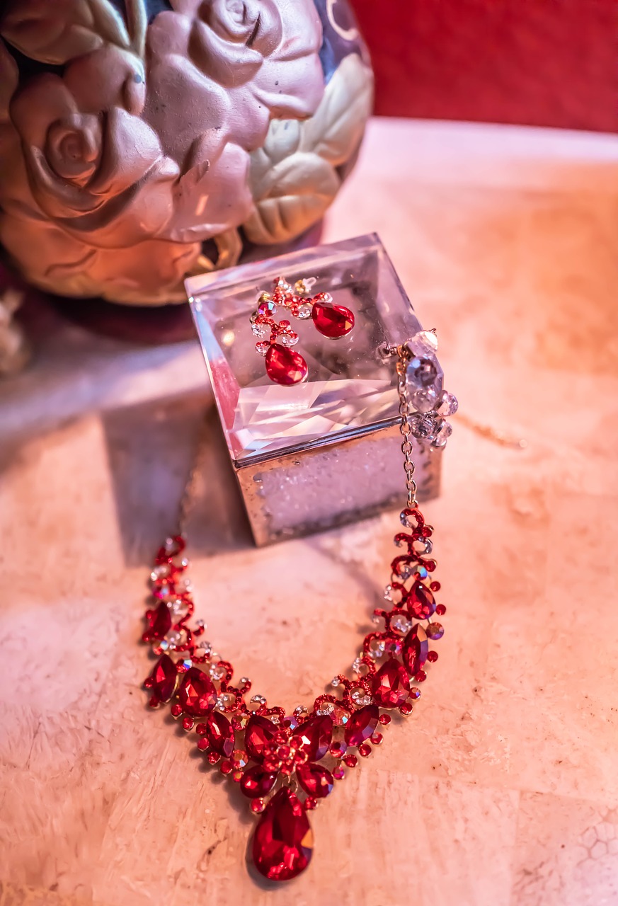 jewelry  ruby necklace  rubies free photo