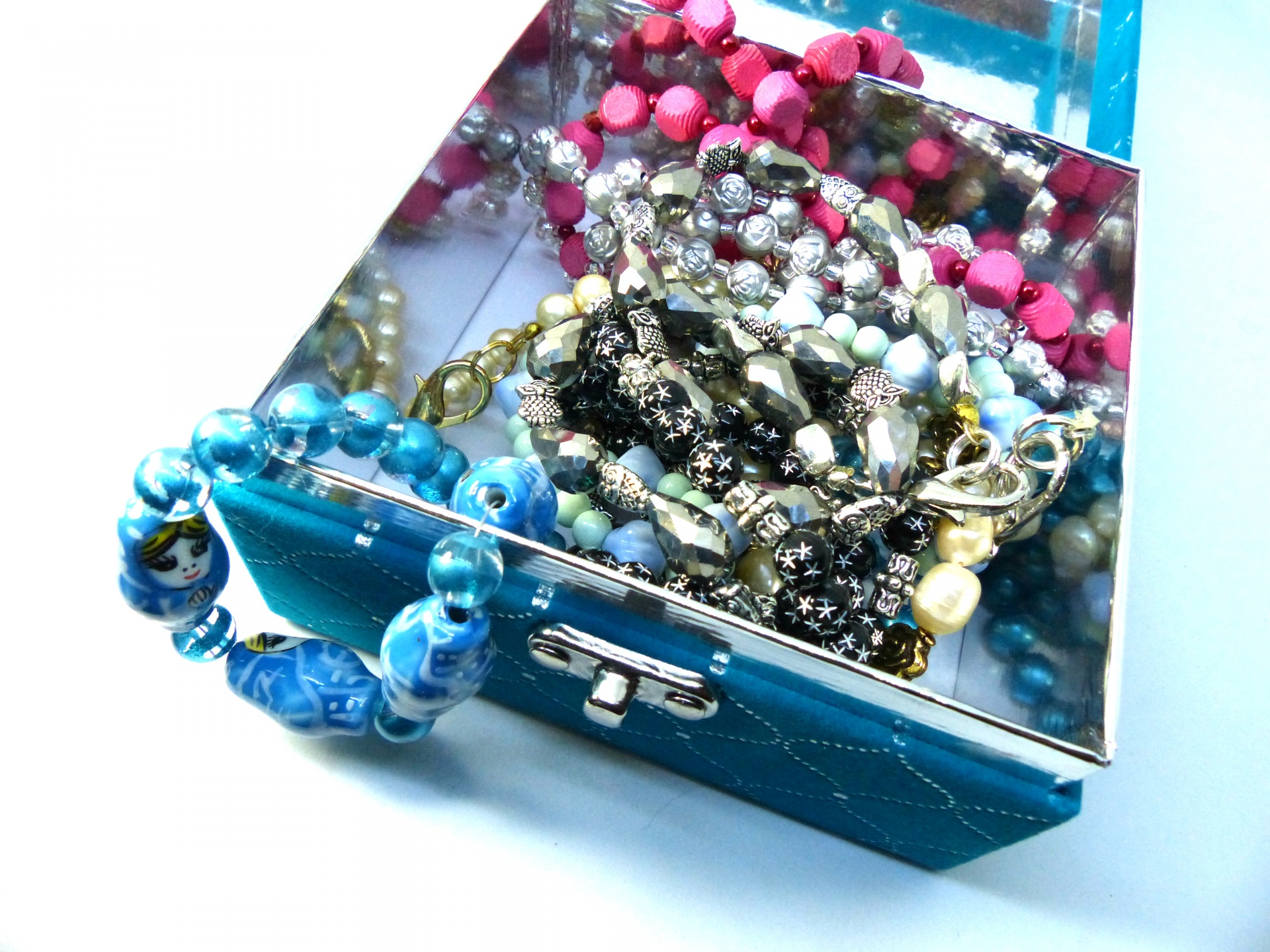 box jewelry jewels beads free photo