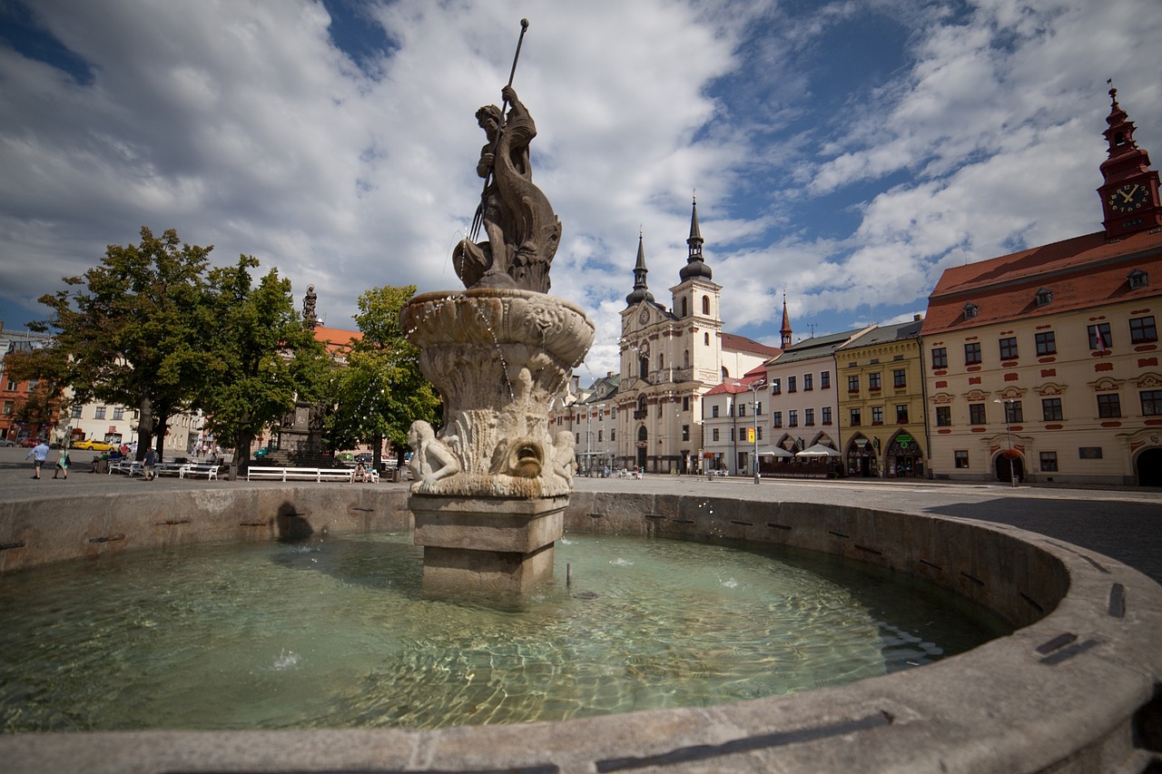 jihlava fountain square free photo