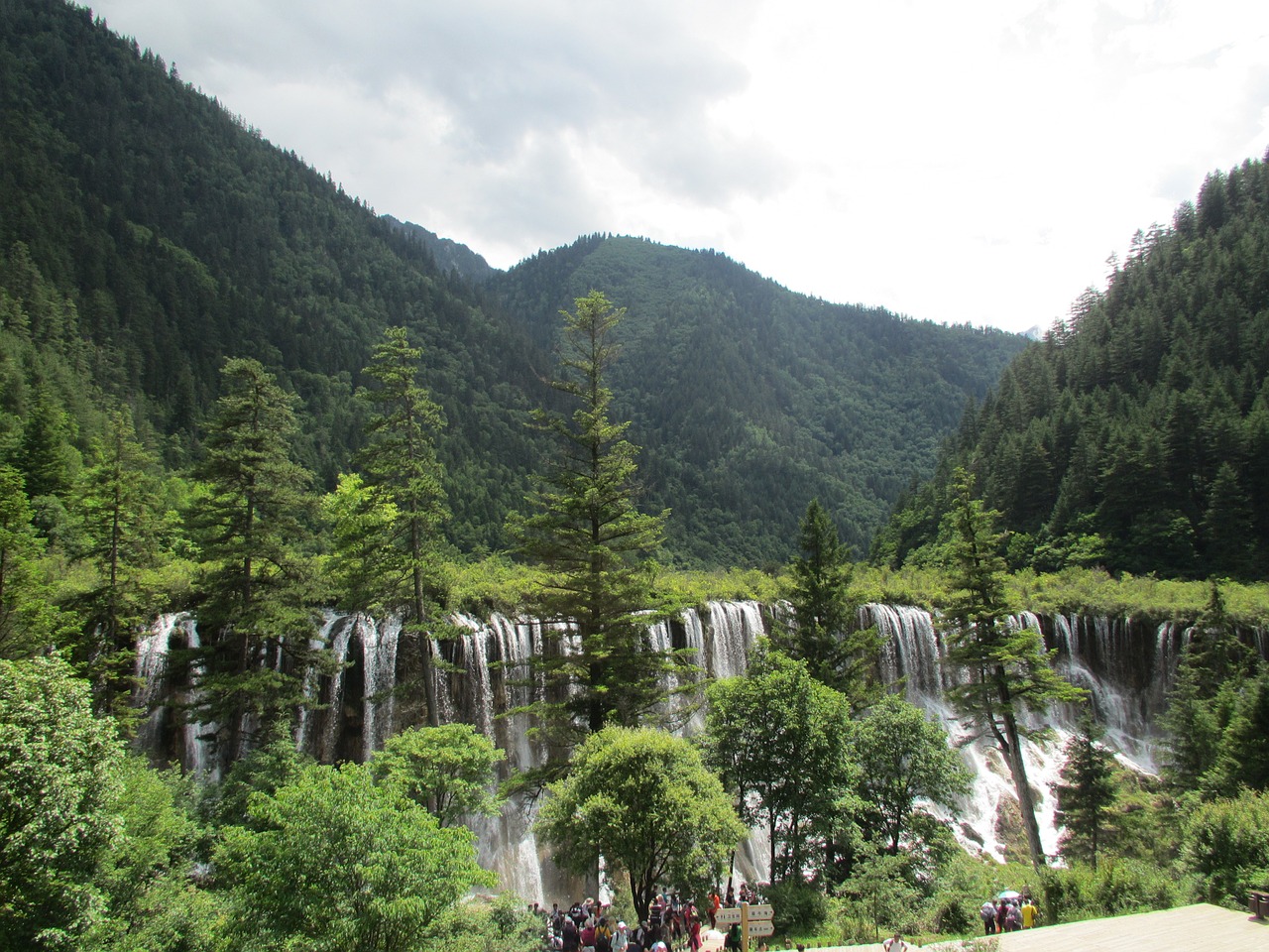 jiuzhaigou the scenery falls free photo