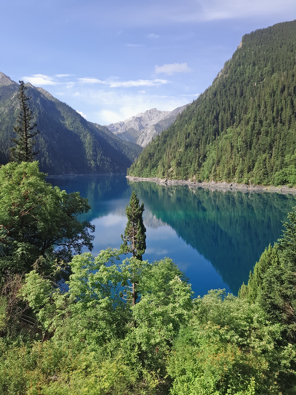 jiuzhaigou the sea of tranquility the scenery free photo