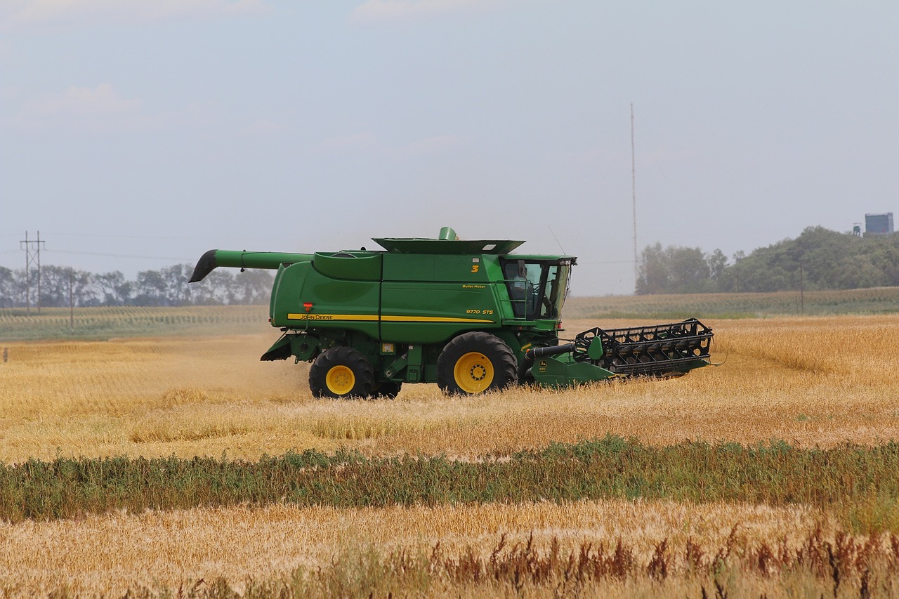 john deere combine wheat free photo