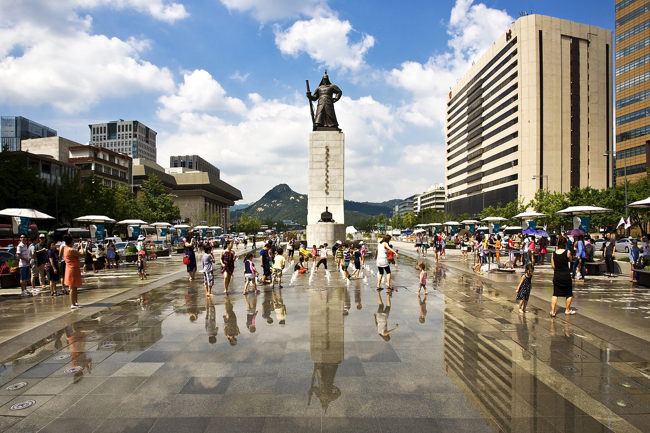 jongno yi sun sin park free photo