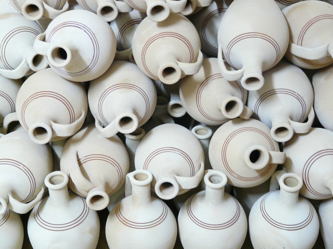 jugs pottery fragile free photo