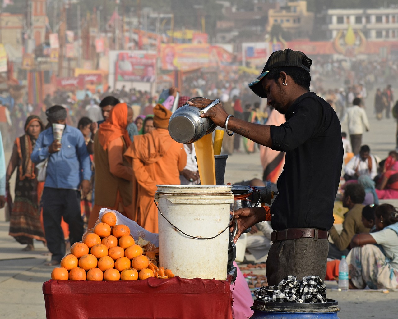 juice  vendor  fruits free photo