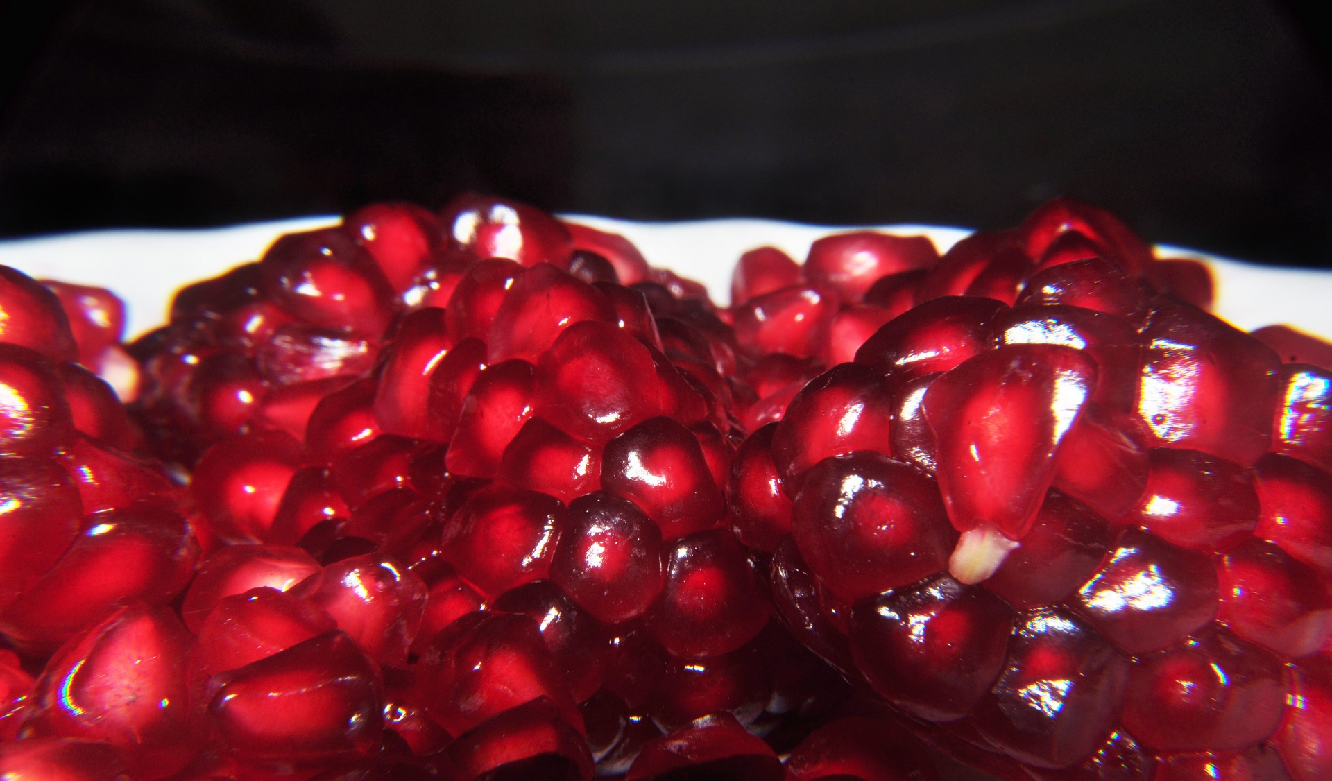 seeds fruit red free photo