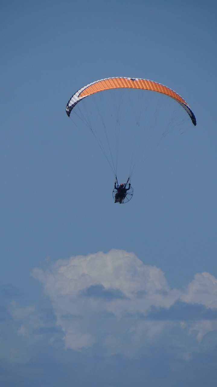 jump parachute emotion free photo
