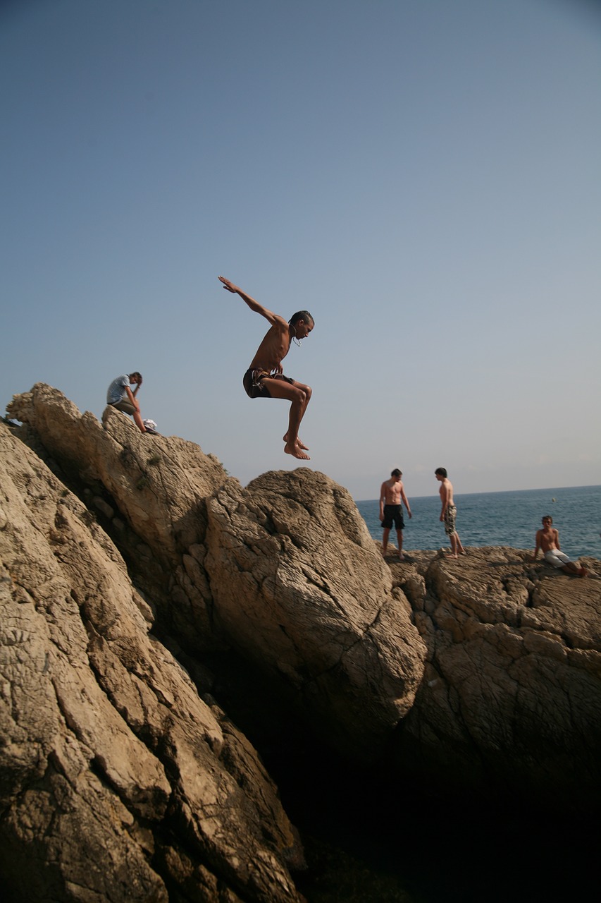 jump diving sea free photo