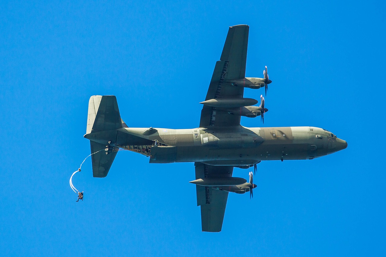 jump a parachute aircraft free photo