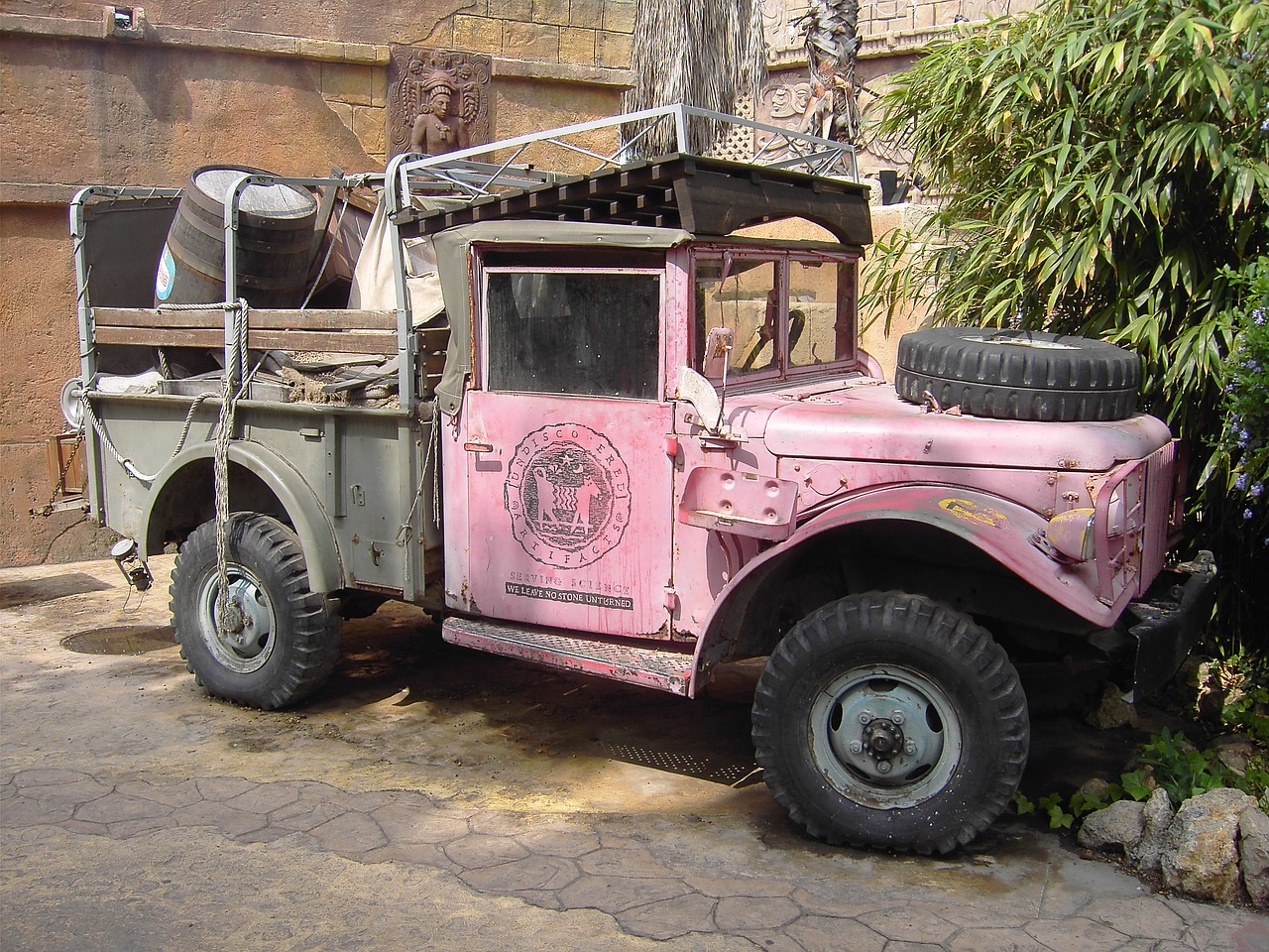 jungle car pink free photo