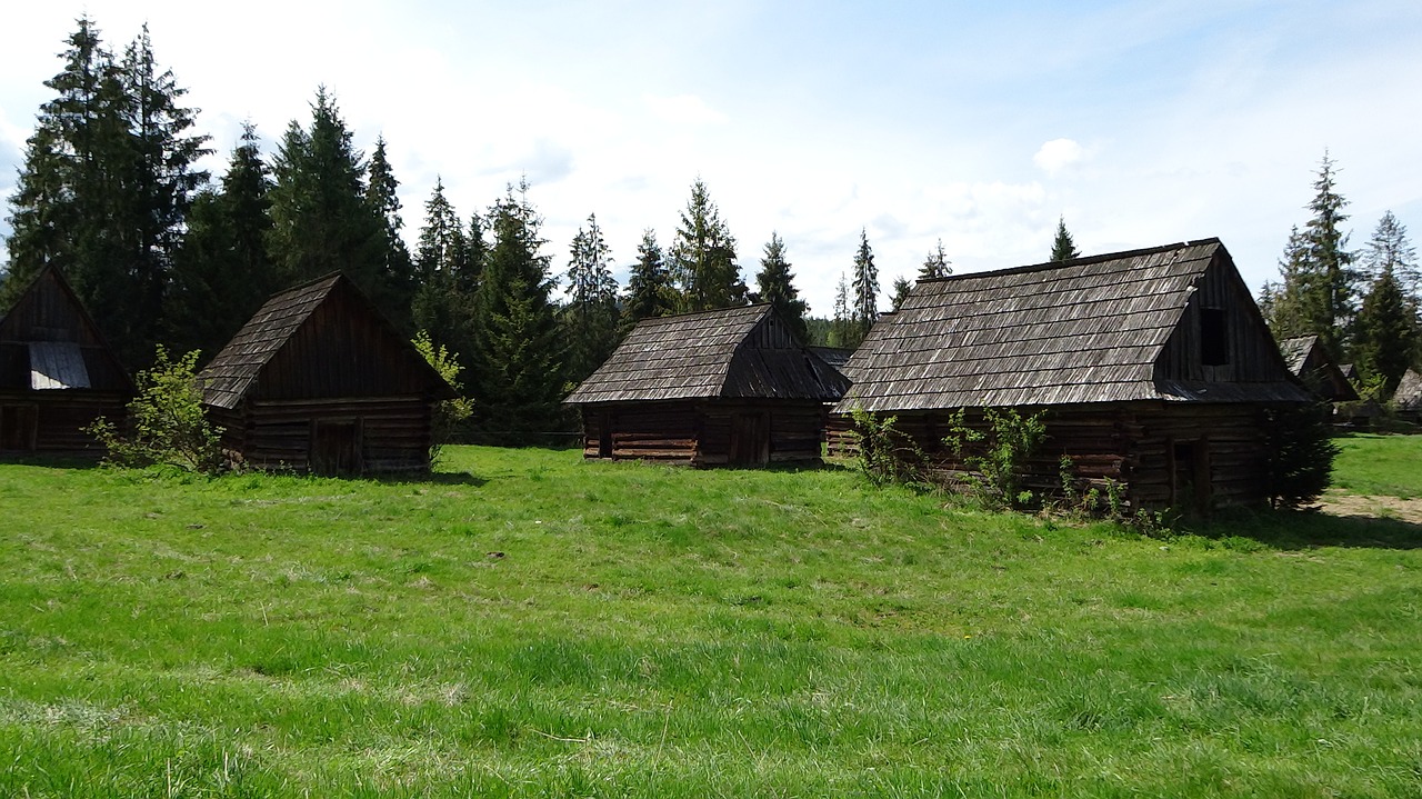 jurgów poland shepherd's shelters free photo