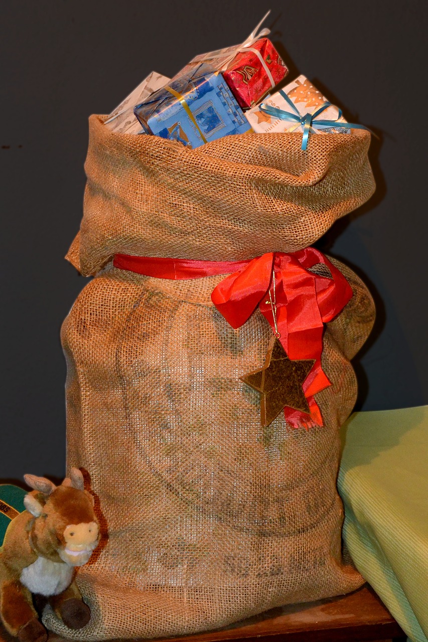 jute bag nicholas gifts free photo