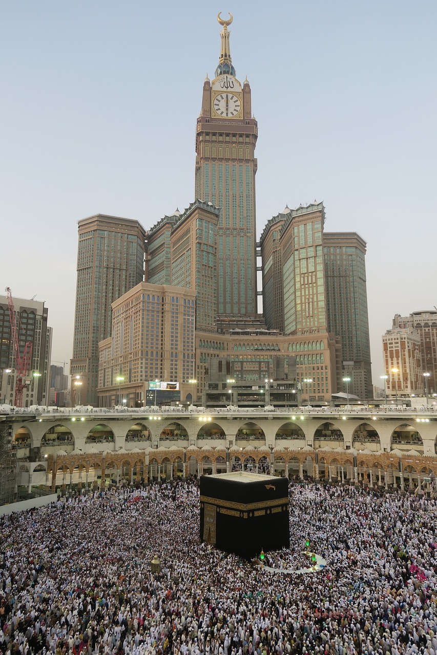 kaaba  harem  the pilgrim's guide free photo