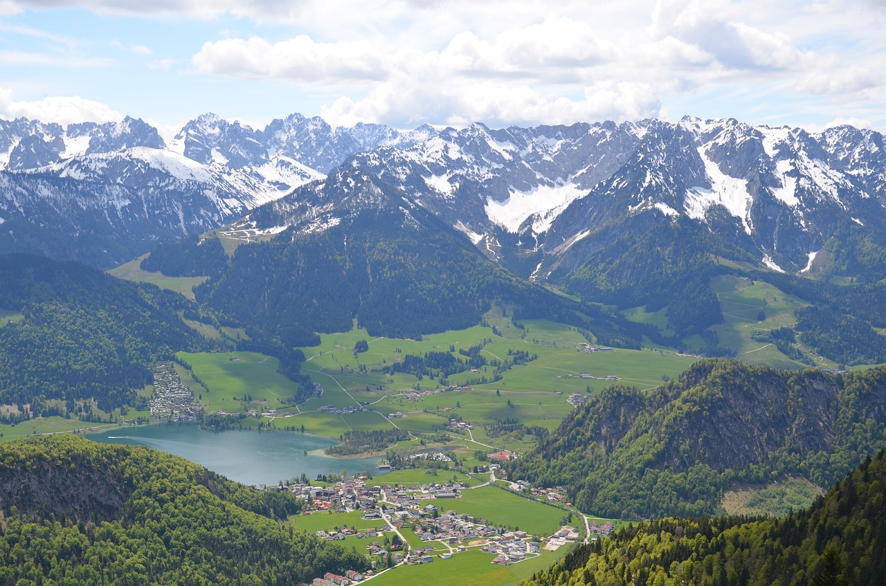 kaiser mountains  landscape  mountain lake free photo