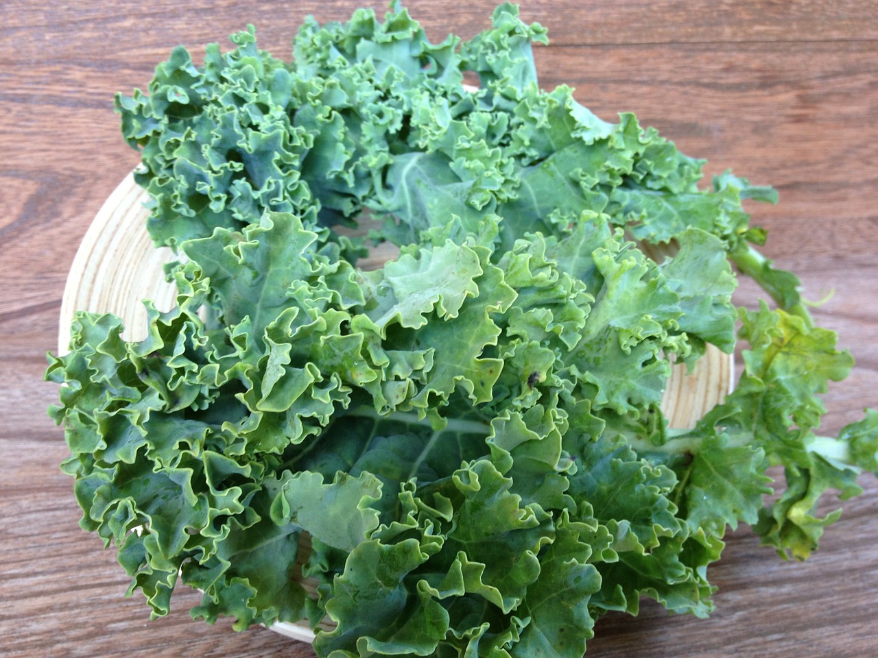 kale green vegetable free photo