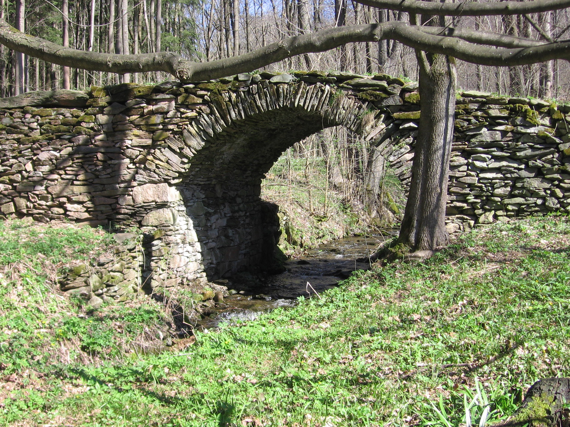 bridge stones stone bridge free photo