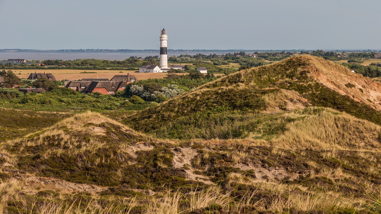 kampen  sylt  red cliff free photo