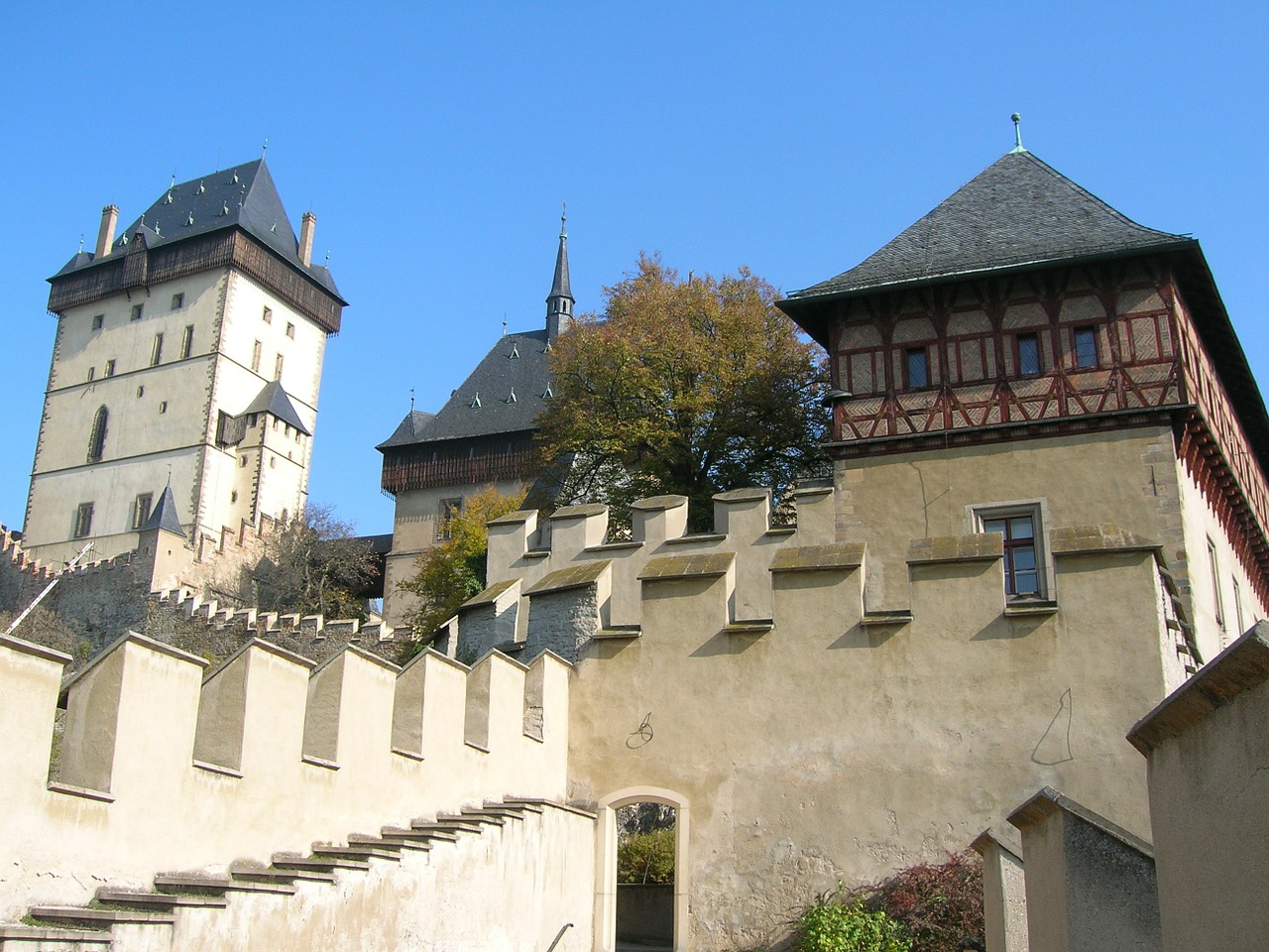 karlstein castle architecture free photo