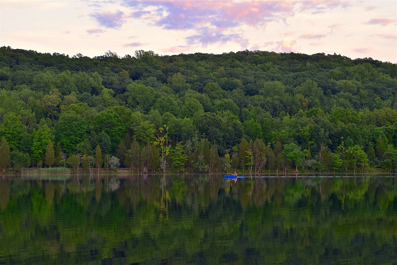 kayak lake twilight free photo