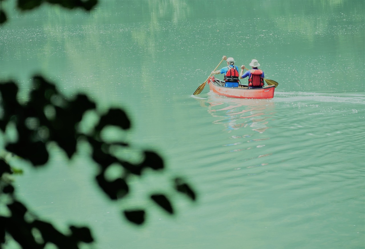 kayak canoe water free photo