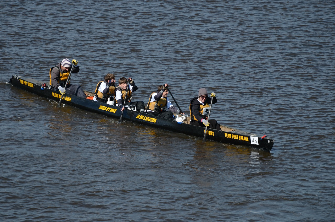 kayak rafting canoe free photo