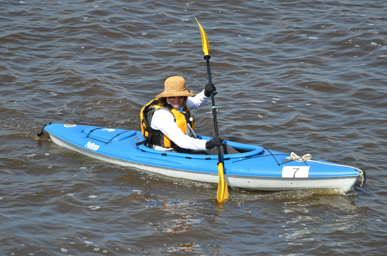 kayak ocean rafting free photo