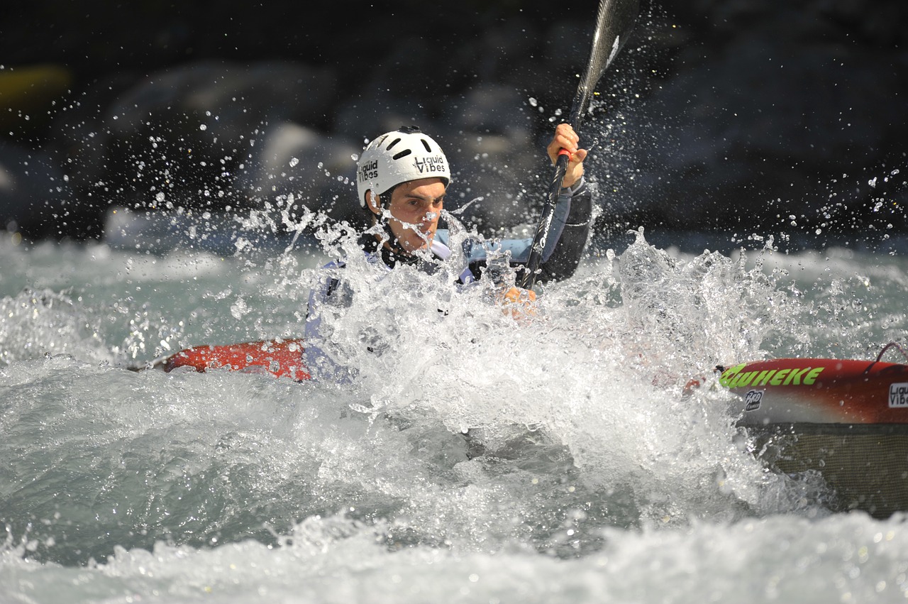 kayak  canoe  ubaye free photo