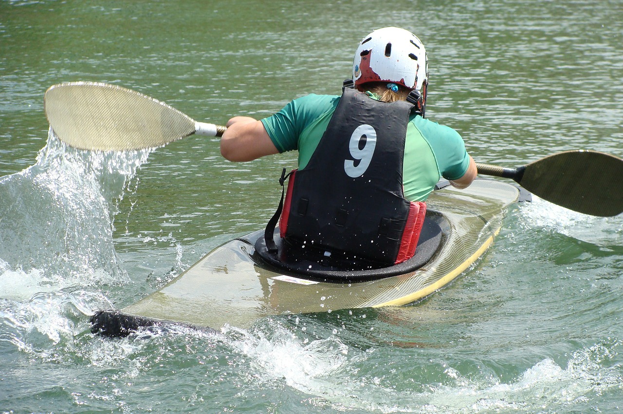 kayak canoeists water free photo