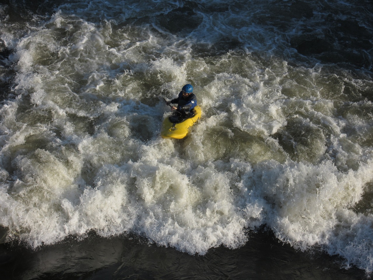 kayak paddle white water free photo