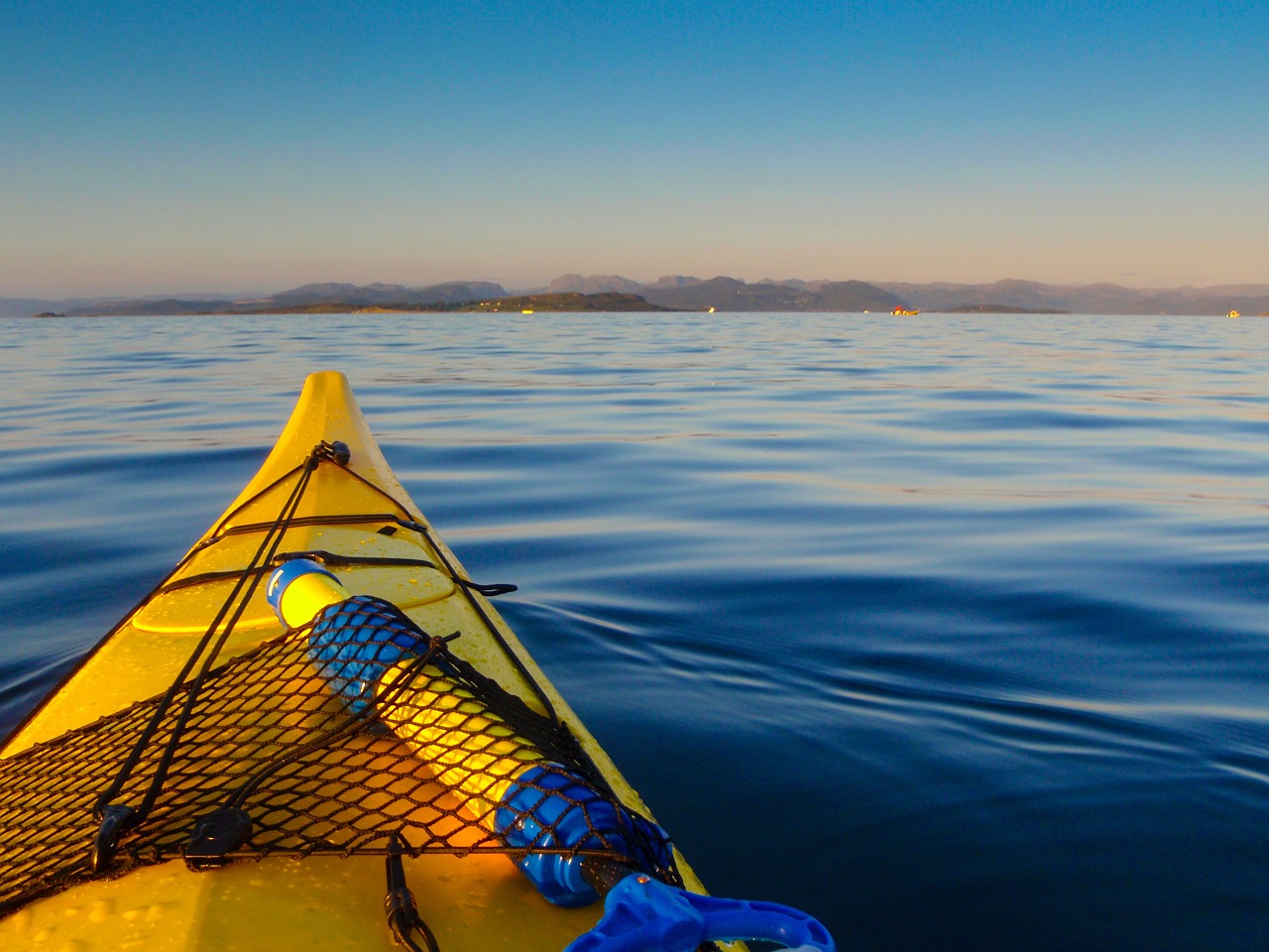 kayak water blue free photo