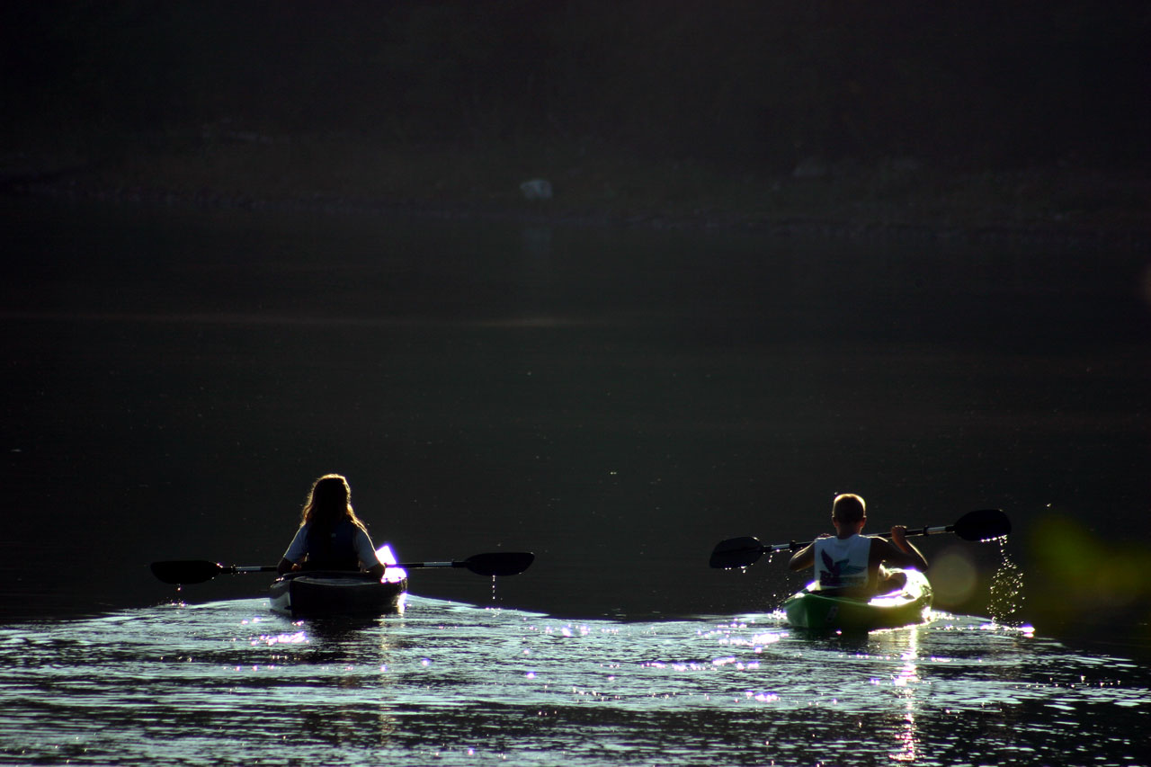 kayaks lake water free photo