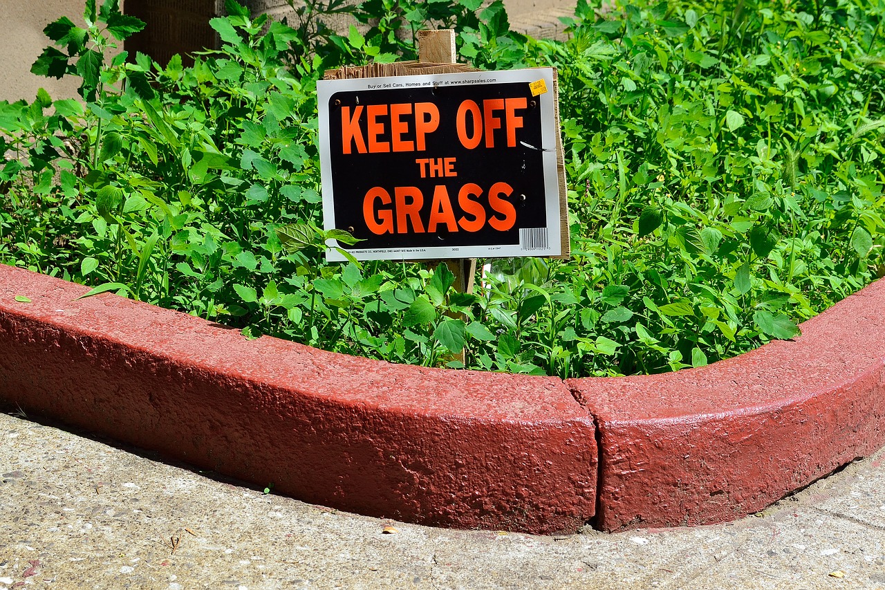 keep off grass sign sign lawn free photo