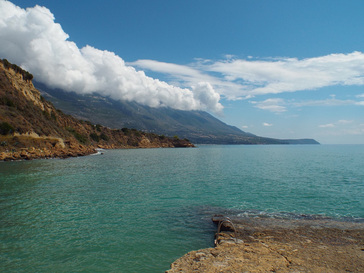 kefalonia view to the mountains free photo