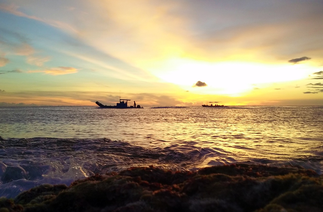 kenting sea ship free photo