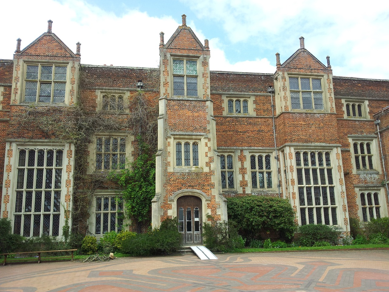 kentwell hall house stately home free photo