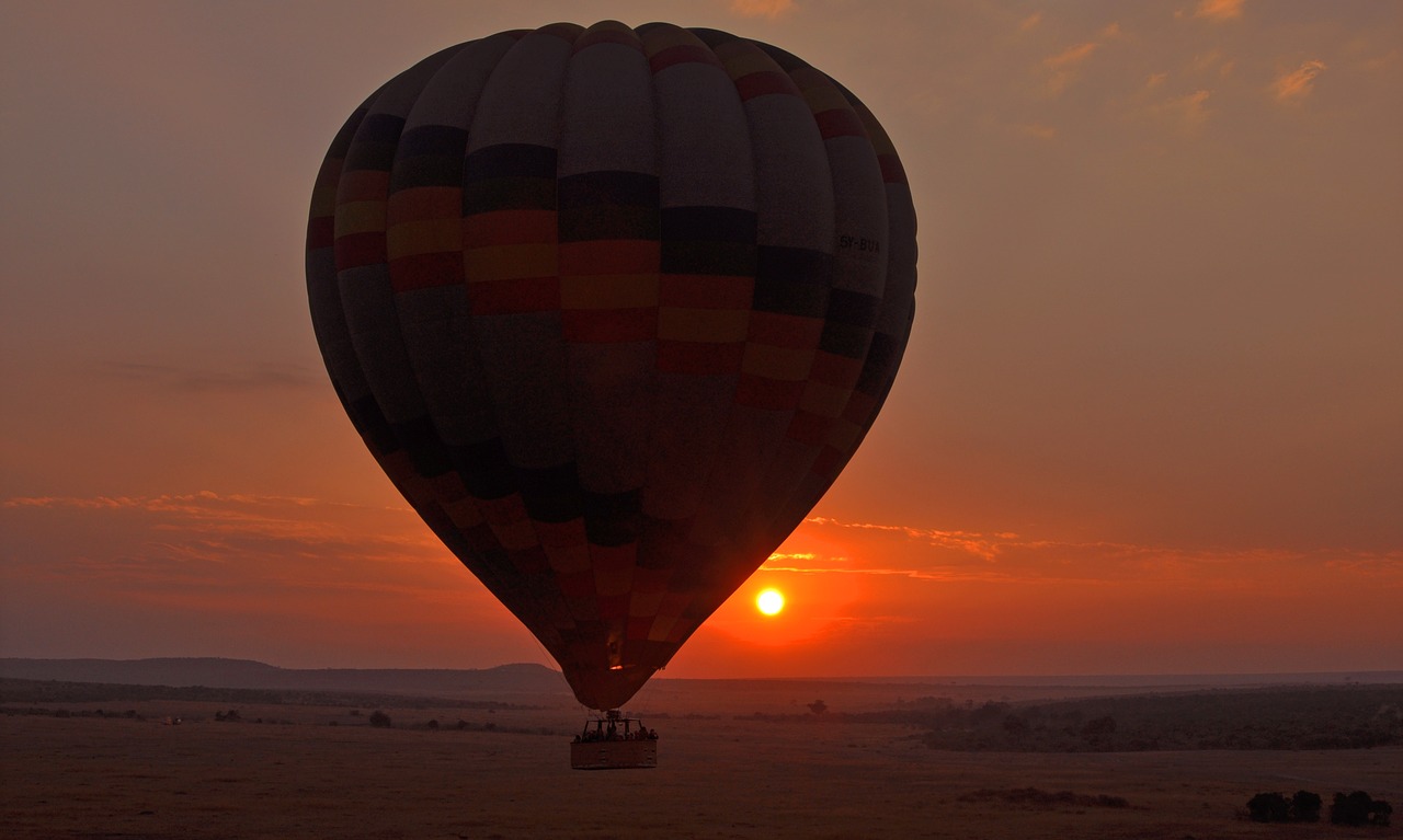 kenya  balloon  safari free photo