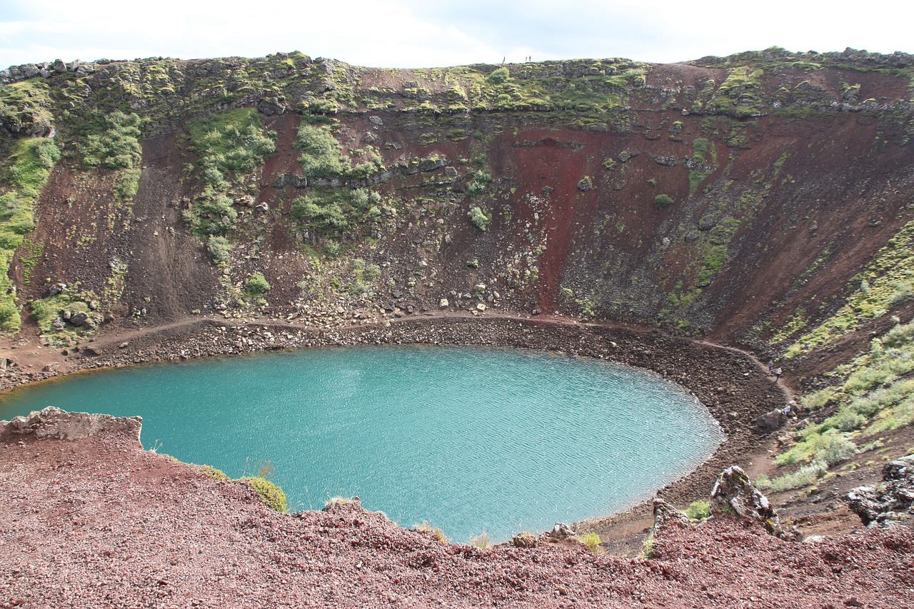 kerid crater crater lake iceland free photo