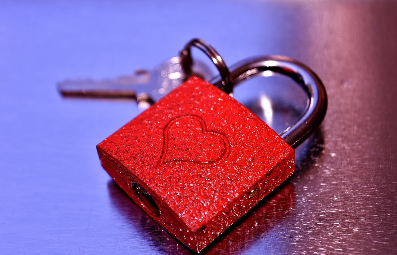 key to the heart together connectedness free photo