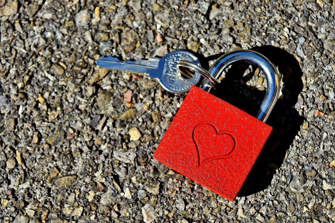 key to the heart together connectedness free photo