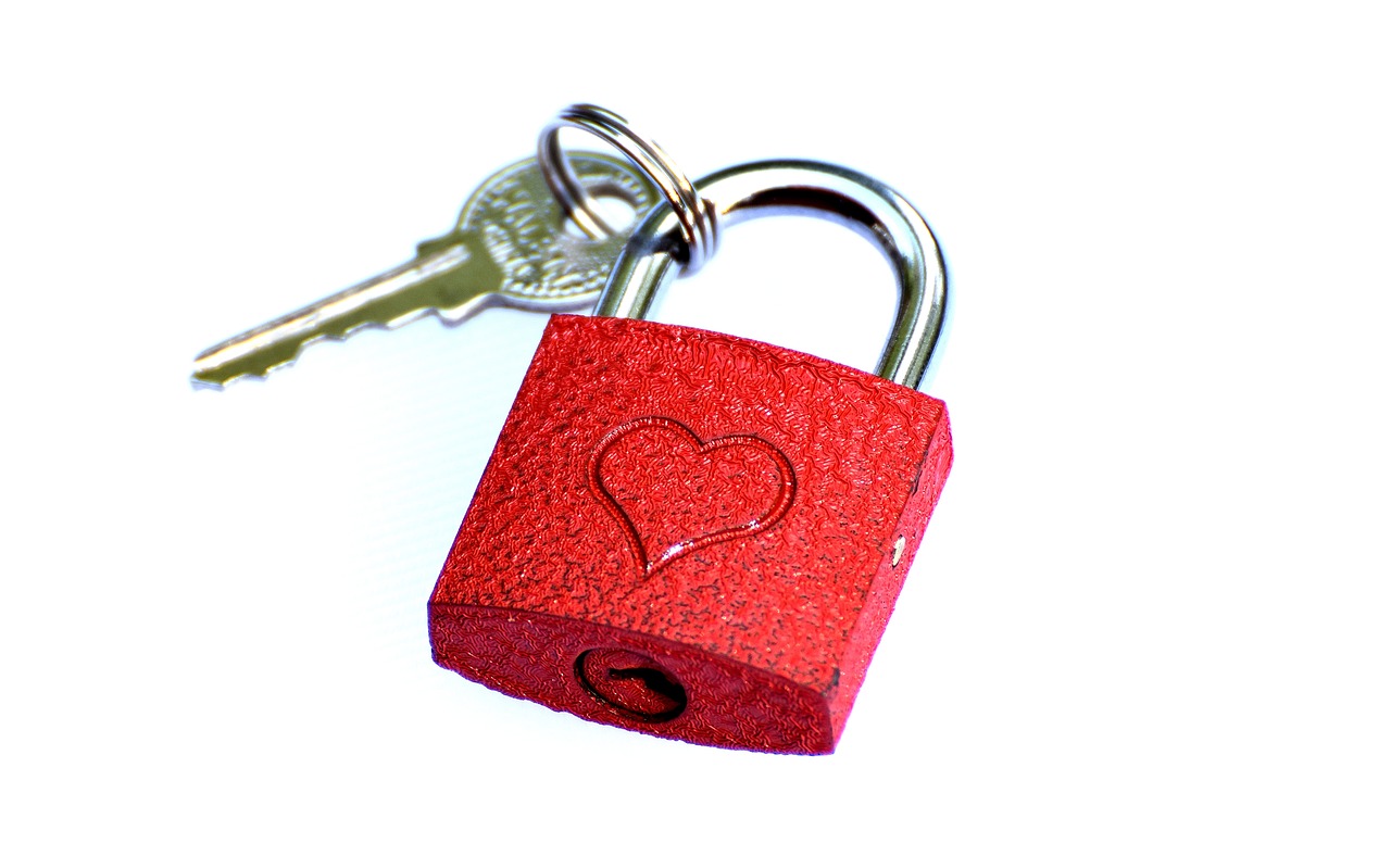 key to the heart together connectedness free photo