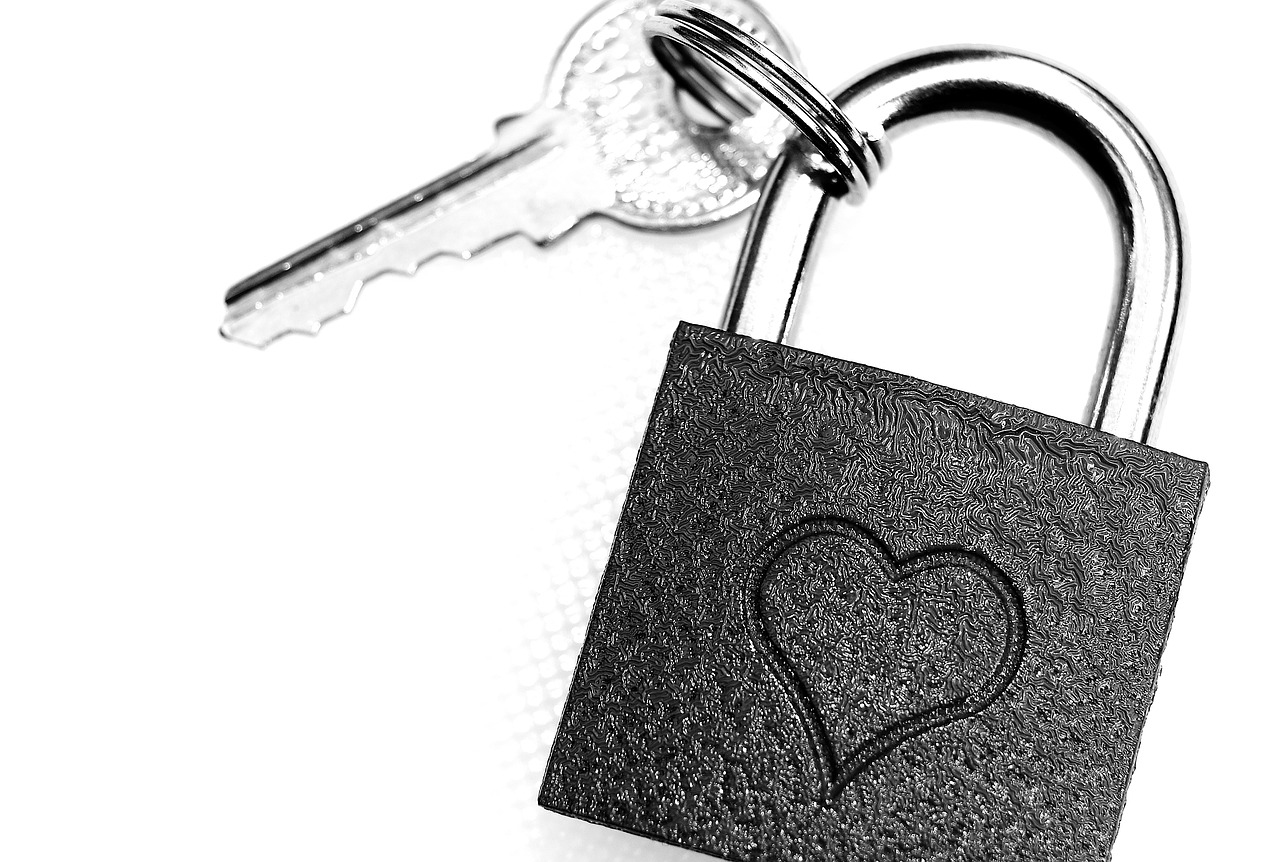 key to the heart together connectedness free photo