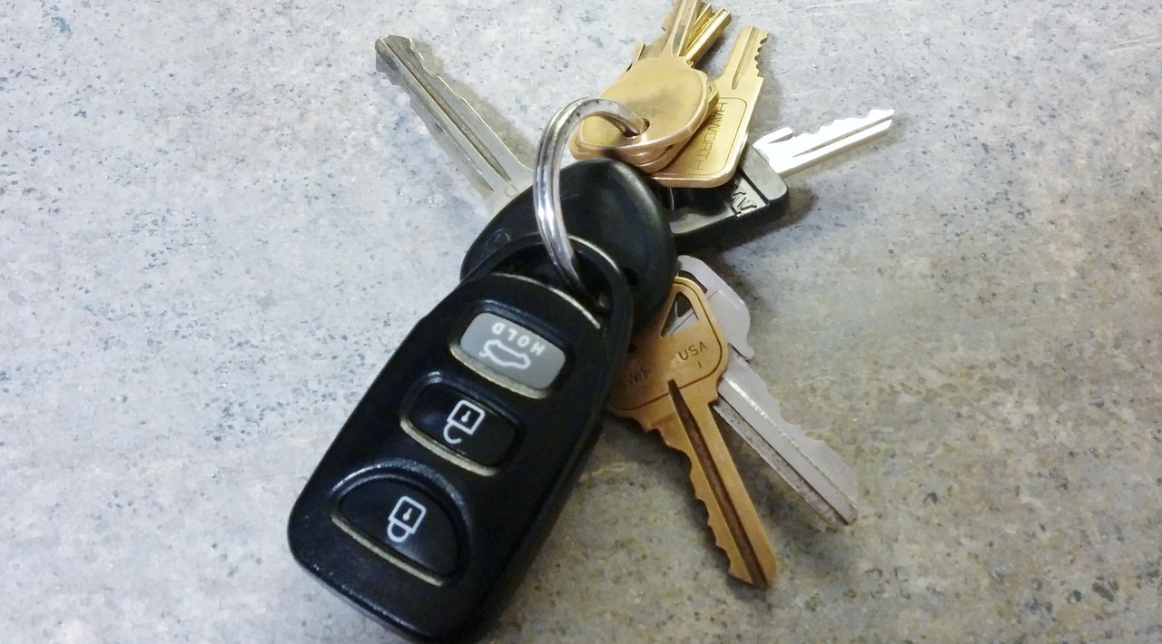 keys car ignition key free photo