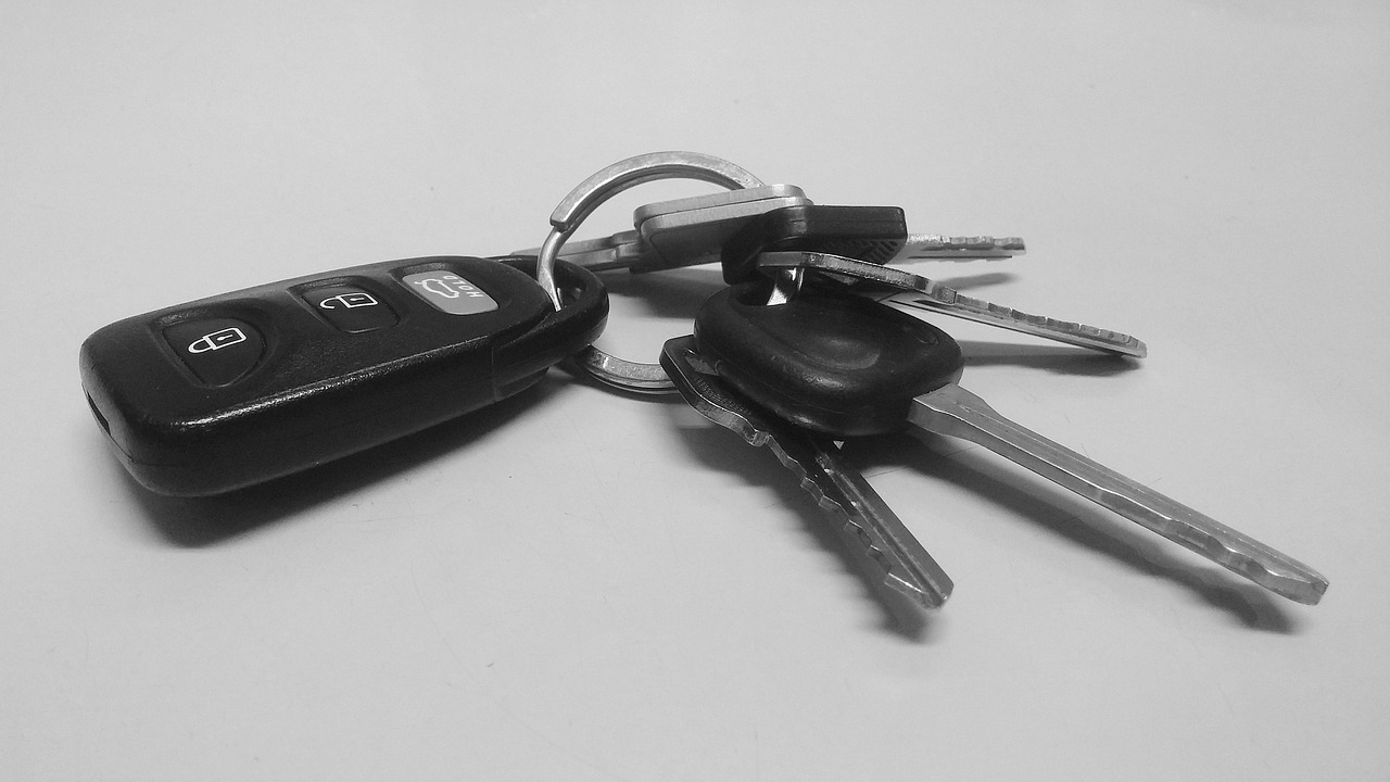 keys car ignition key free photo