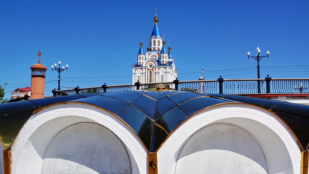 khabarovsk komsomolskaya square temple free photo